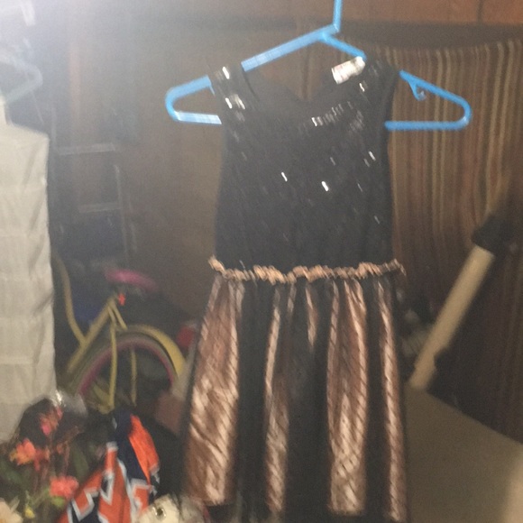 To small - Picture 2 of 2